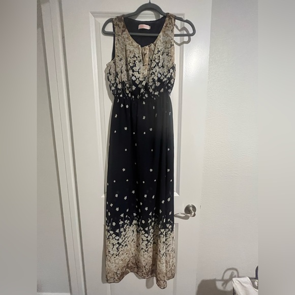 Floral maxi dress - Picture 1 of 6